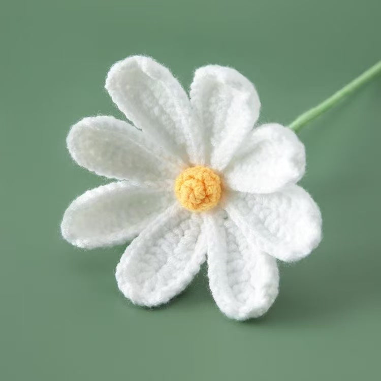 Handmade crochet Gesang flower with white petals and yellow centre – yarn floral home décor gift for flower lovers