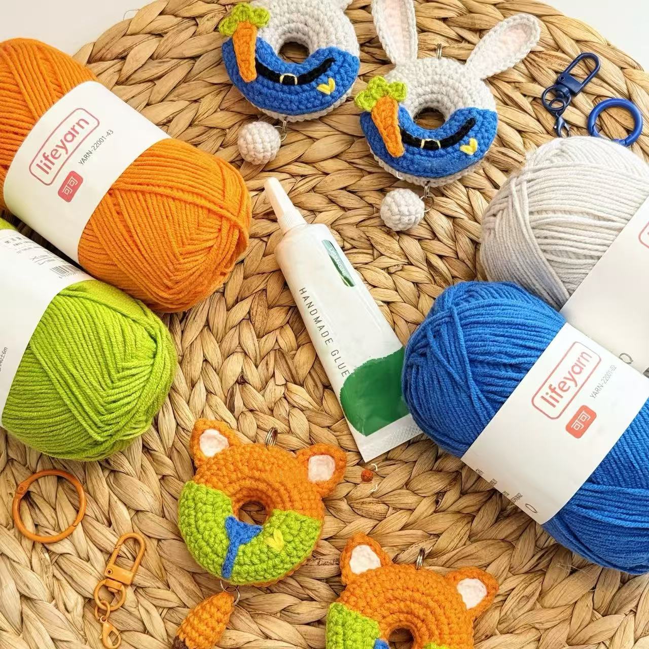 Zootopia crochet keychain kit featuring Judy Hopps bunny and Nick Wilde fox, DIY handmade crochet animal keyring kit with yarn and accessories