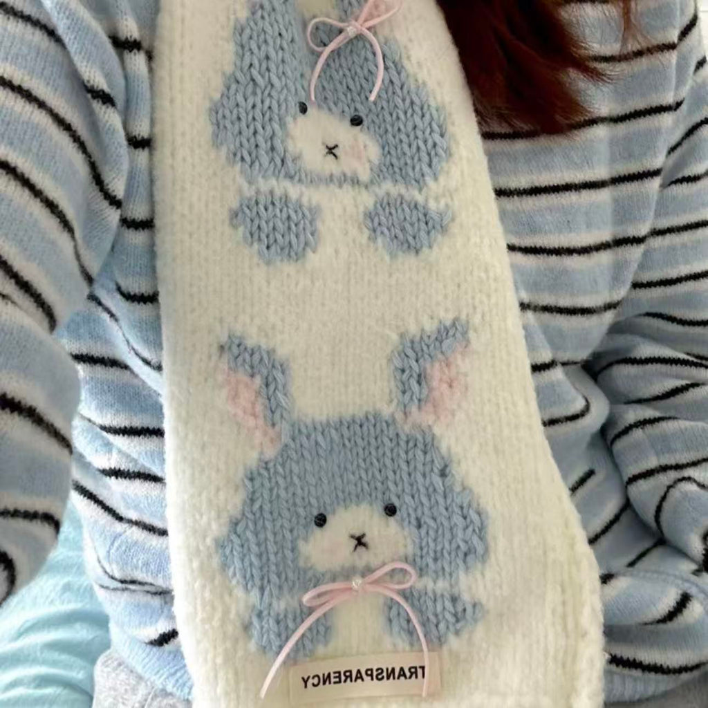Handmade knitting cat pattern scarf kit with white yarn, knitting needles and cute kitten design, beginner-friendly knitting kit for cosy winter accessories